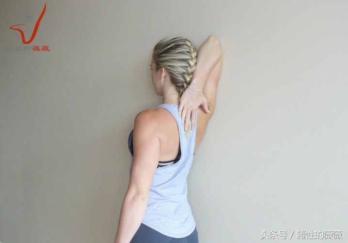 久坐不动对腰的危害,颈椎后背疼痛僵硬最快怎么按缓解