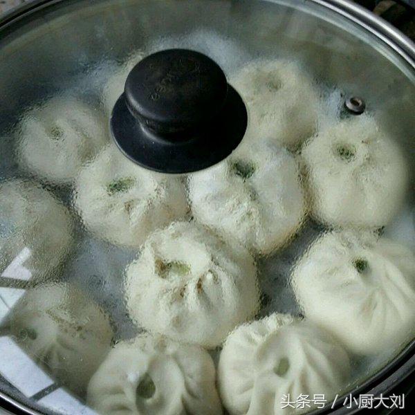 怎样发面蒸包子才松软好看不回缩,蒸包子怎么发面蒸的包子才松软