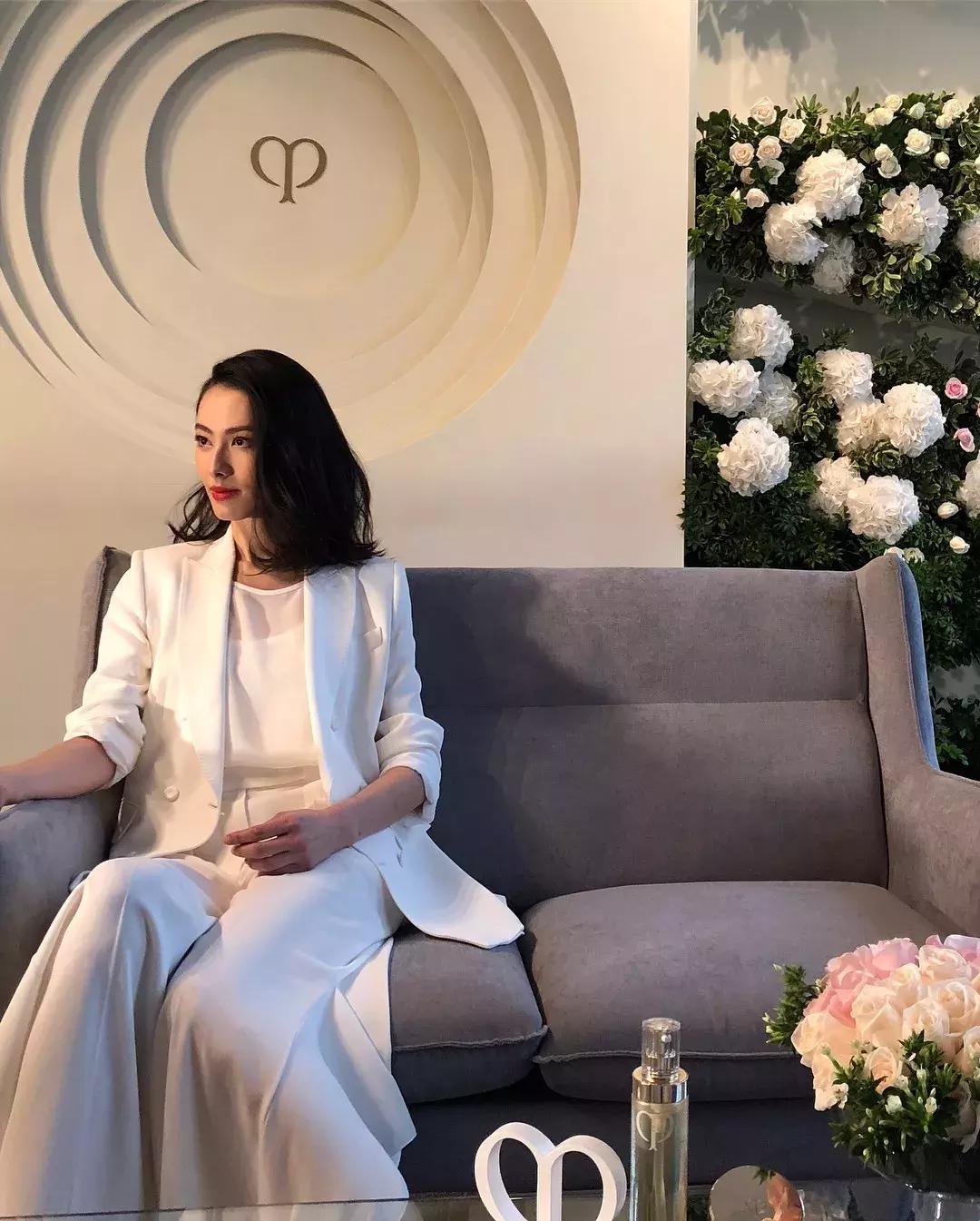 梁洛施现在如何了,30岁梁洛施豪门梦碎后复出