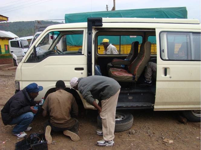 在非洲开汽修厂是什么样的感受？看看这个中国修理工！