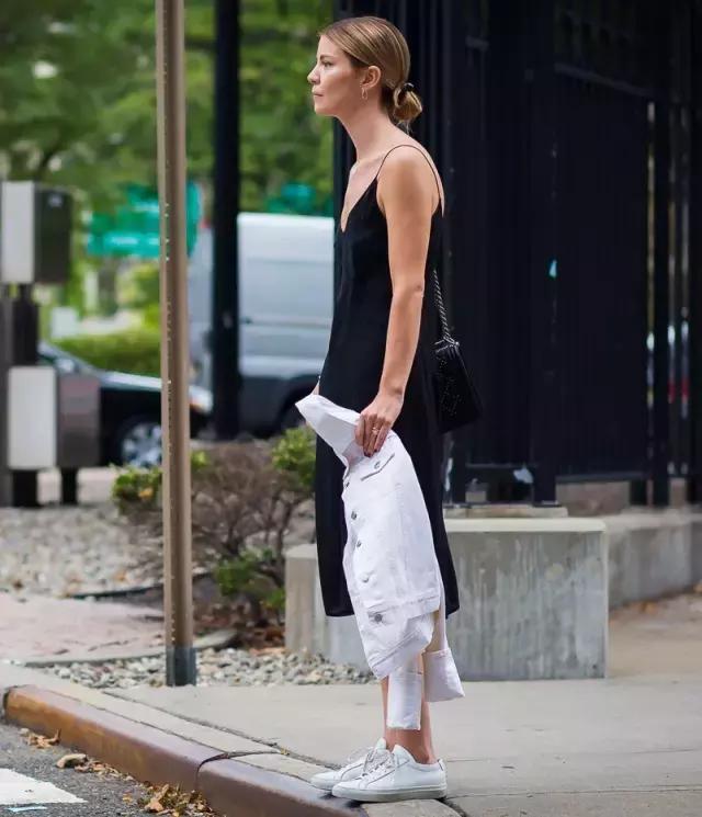 夏天必备的时髦连衣裙,夏天的连衣裙备起来