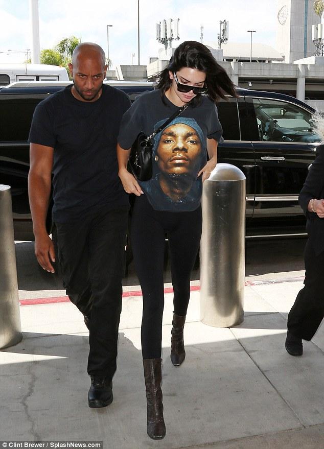 肯达尔詹娜生活装,肯达尔詹娜穿着