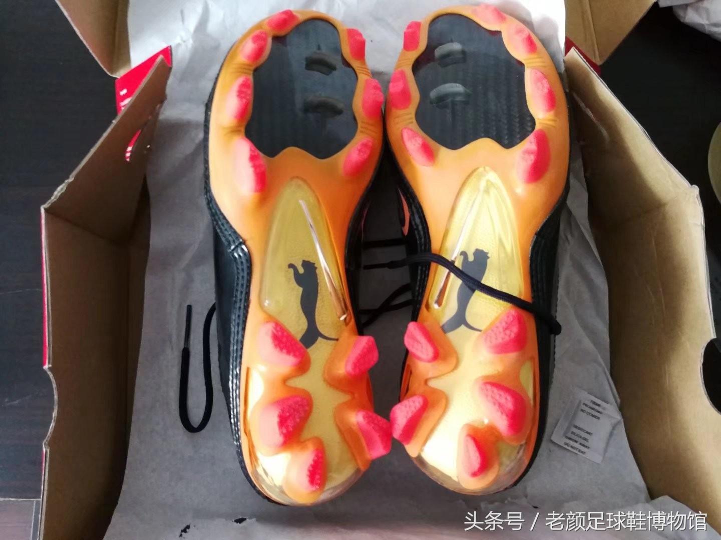 世界杯战靴盘点,南非世界杯复刻版足球鞋