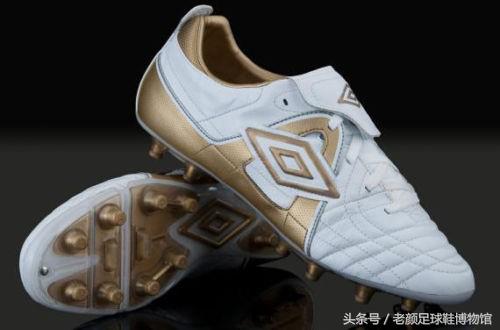 世界杯战靴盘点,南非世界杯复刻版足球鞋