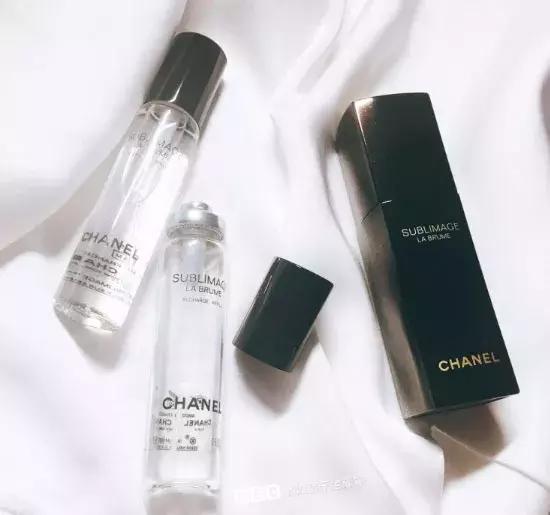 她用200万面霜公开打脸小红书女星？娱乐圈化妆品同款扒料！