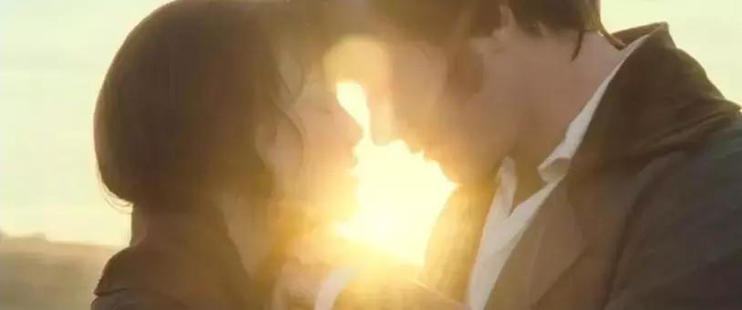 平胸也可以很高级,凯拉奈特莉颜值巅峰