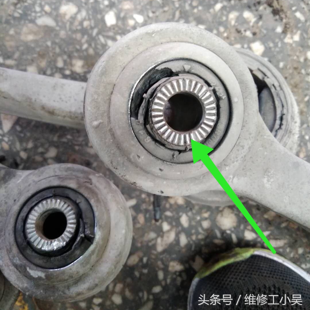 宝马525走平路底盘异响怎么回事,16年宝马525底盘松散异响怎么解决