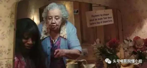 题材尺度超大胆的剧来了！他变装比许晴还性感女人看完说白活了