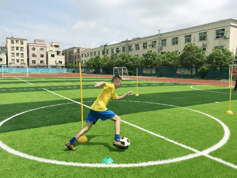 恒大足校15岁小将破格晋升,恒大足校中国足球小将