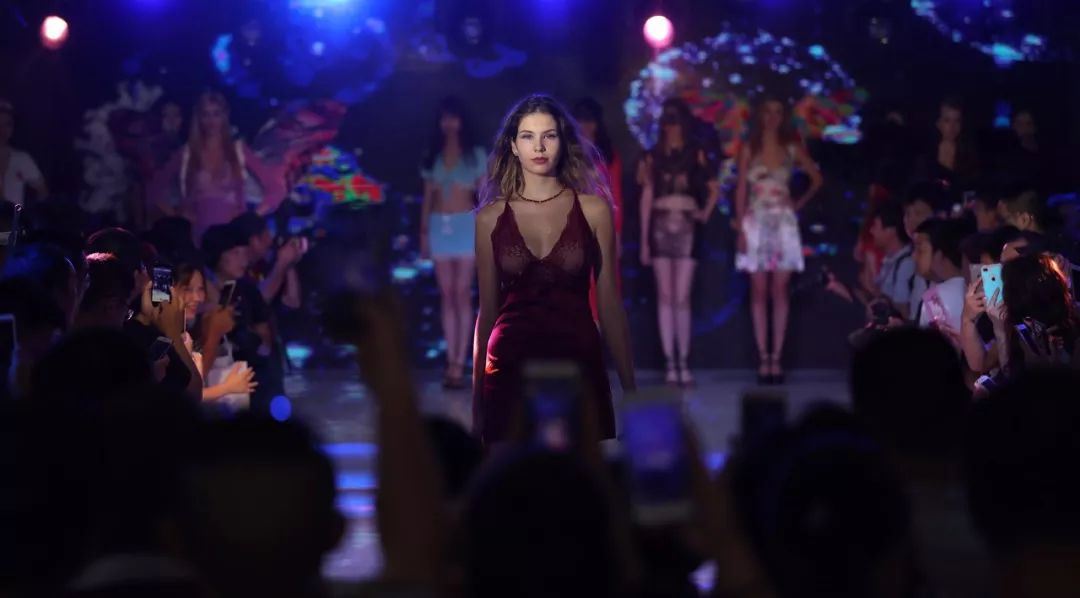 维密小镇内衣,维密小镇卖内衣