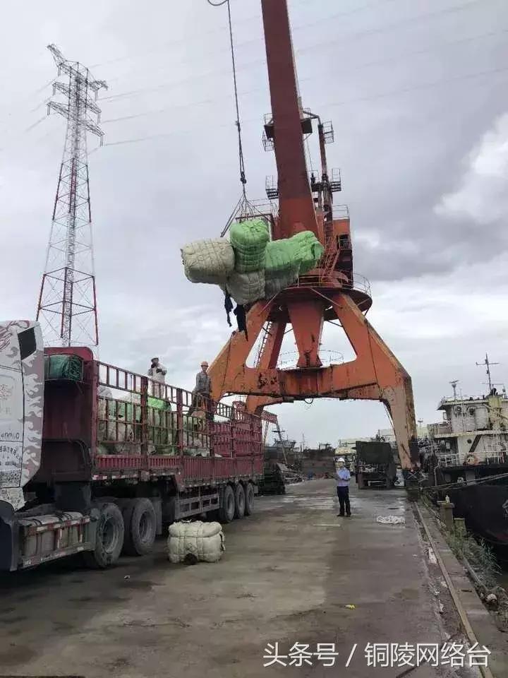 铜陵高价回收旧衣服,铜陵回收名牌衣服