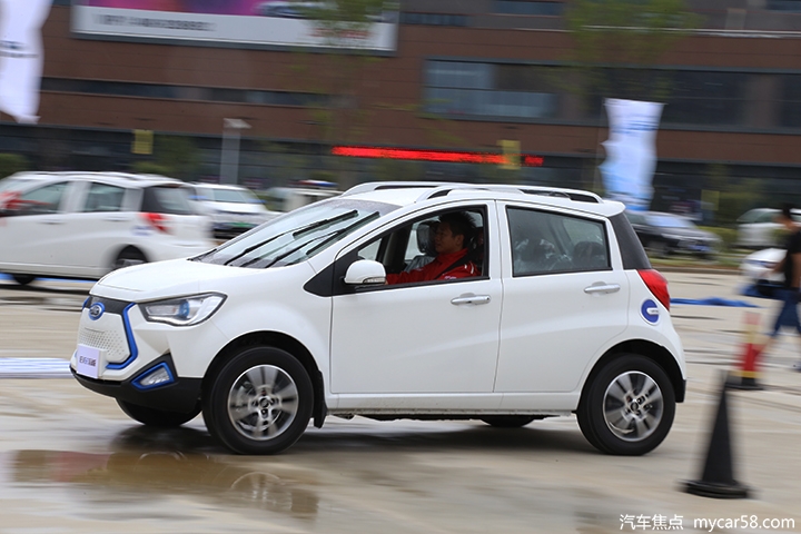 鏂拌兘婧愭睙娣甶ev6e璇曢┚瑙嗛,姹熸樊iev6e璇曢┚