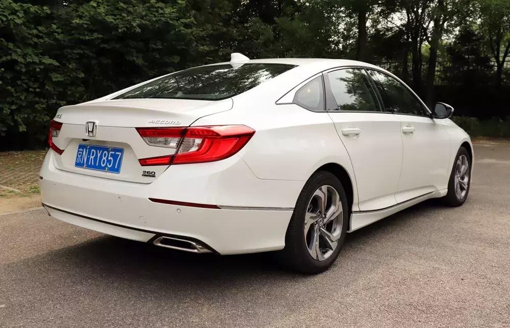 车主总结十代半雅阁的9个优缺点,十代半代雅阁用车感受