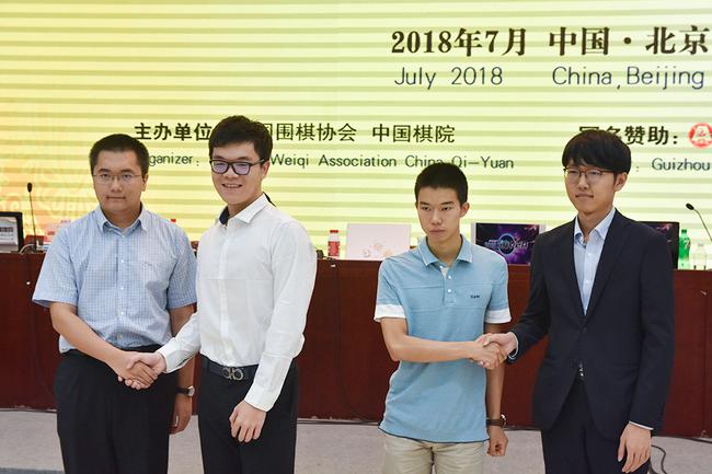 柯洁陈耀烨世界冠军,柯洁和陈耀烨谁厉害