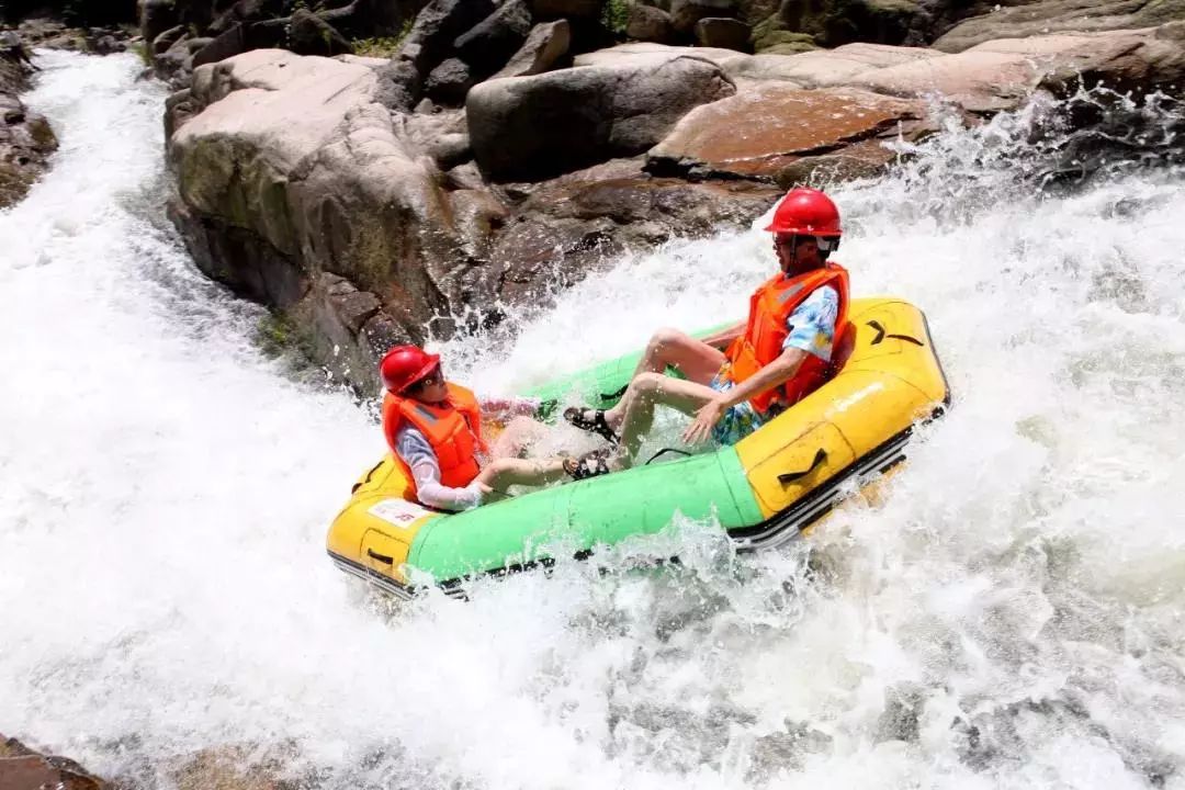 奉化西江漂流和青云峡漂流哪个好,奉化十大漂流景点
