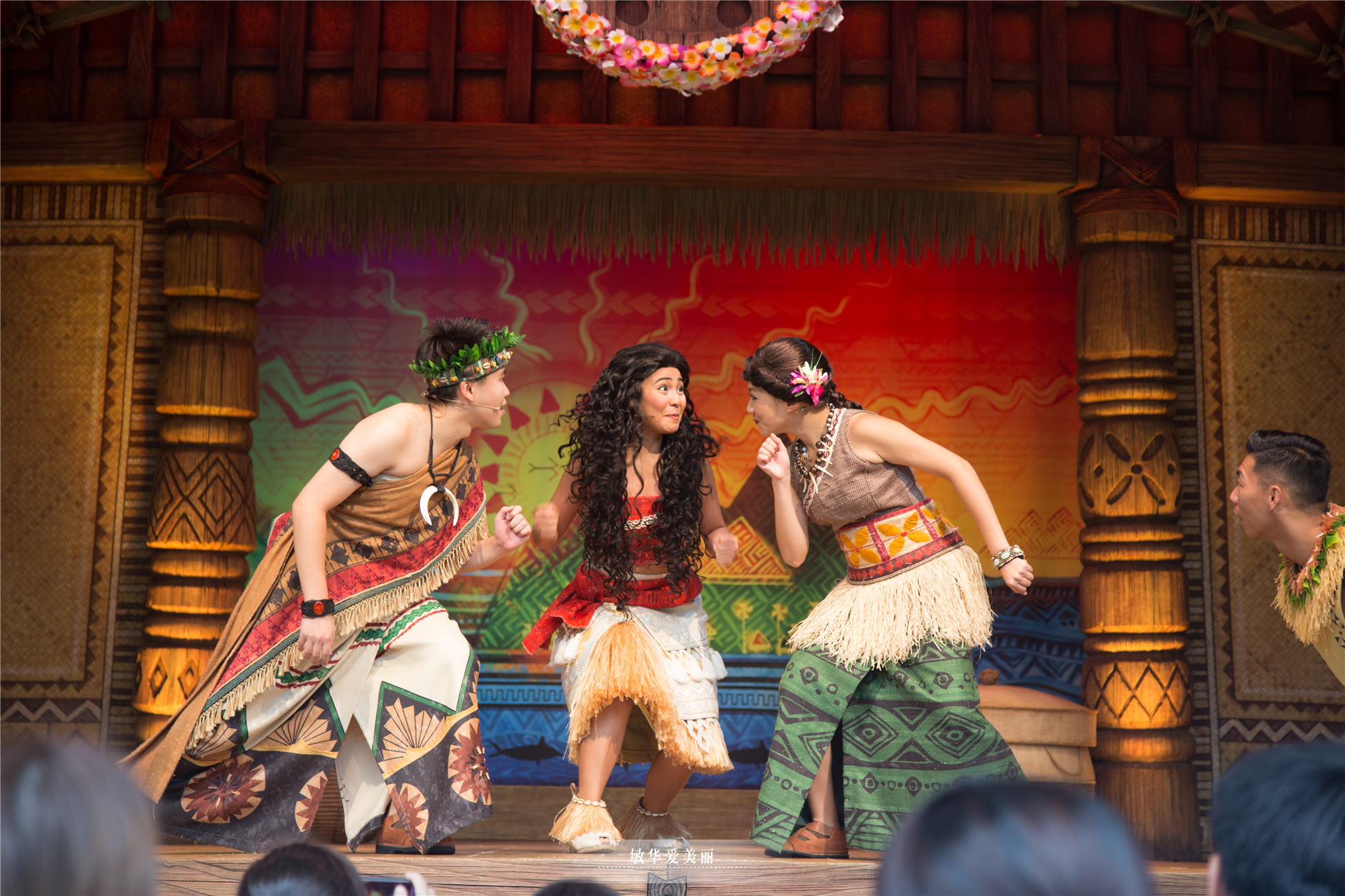 香港迪士尼门票深港联游,香港迪士尼2大1小亲子当日套票