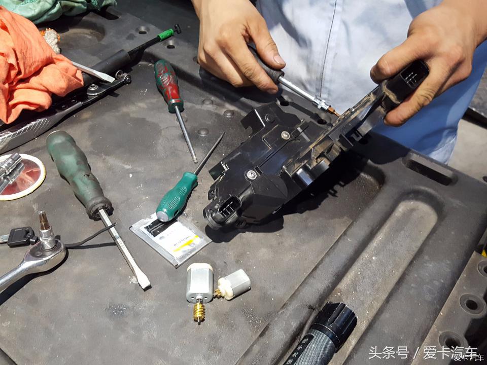 23款路虎揽胜钥匙失灵解决方法,路虎揽胜左前门锁动但锁不了