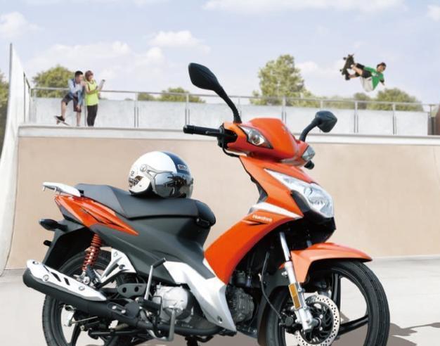 7000块钱弯梁摩托车,7000左右摩托车弯梁