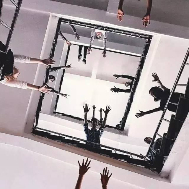 旅游团集体照拍照姿势,旅游攻略自己拍