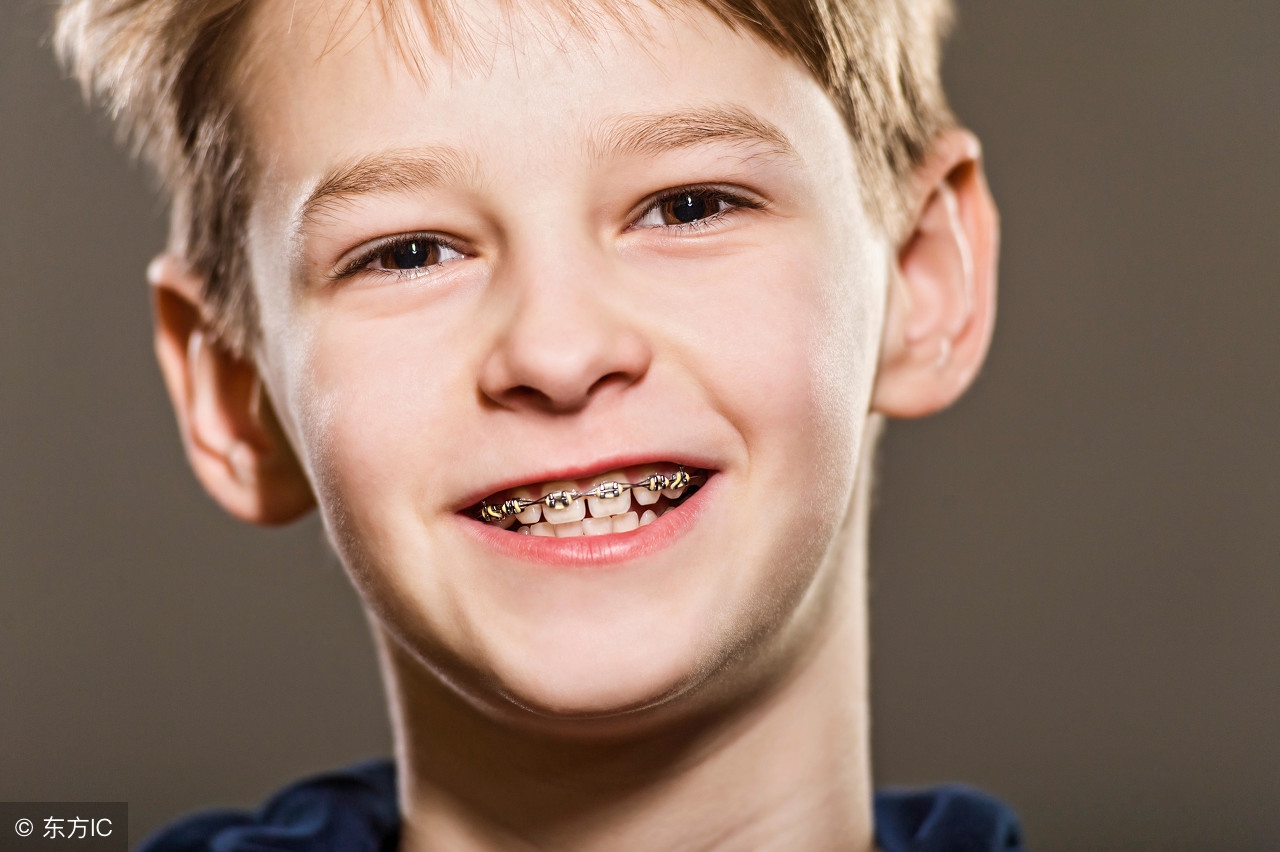 儿童换牙长歪了怎么及时矫正,孩子换牙期怎样注意可以换整齐