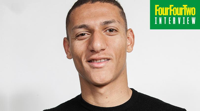 从枪支、*品毒**泛滥的贫民区走来,理查利森能否成为下一个大罗?