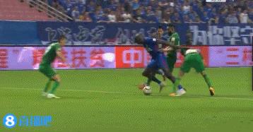 国足0比1卡塔尔韦世豪表现,“退钱哥”：国足踢得丑陋且讽刺