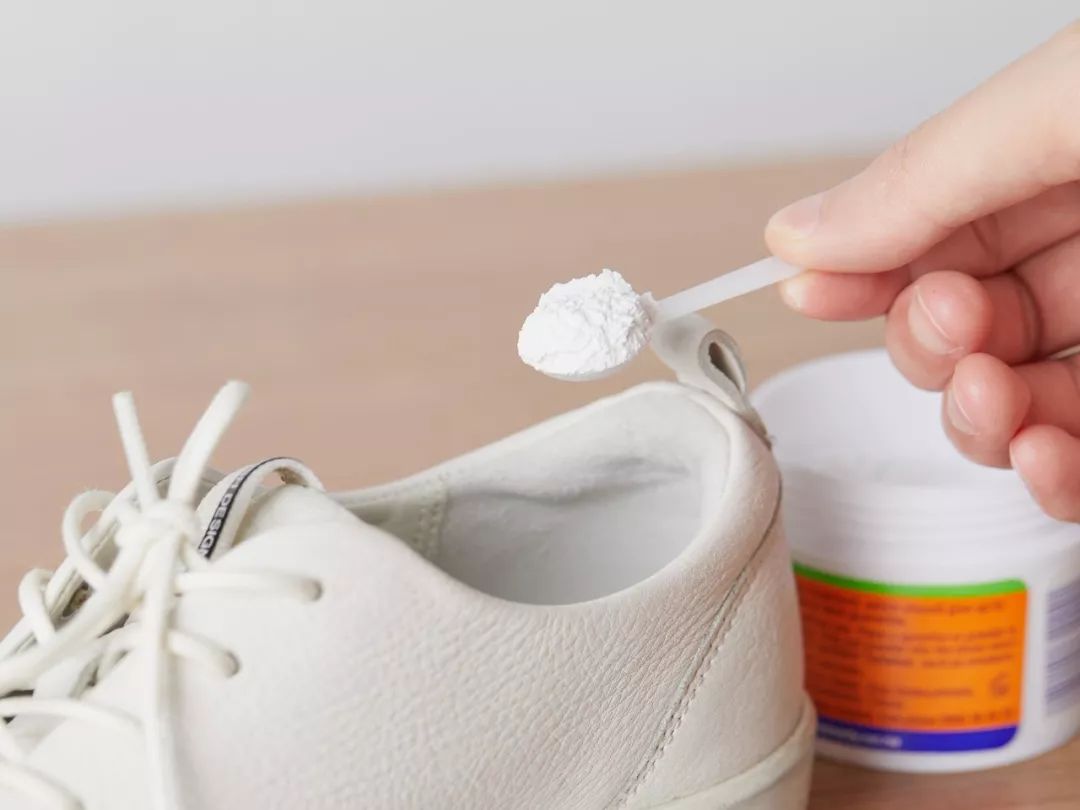 6000多万人的脚臭,被这盒*粉白**救了丨品质生活