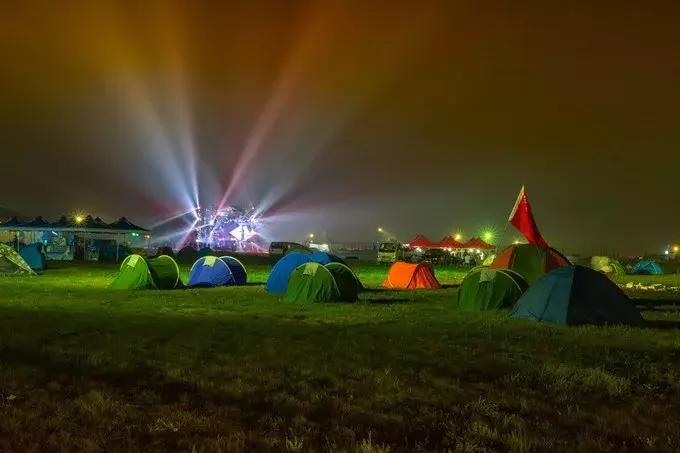 许巍2011张北草原音乐节演唱会,中国张北草原音乐节