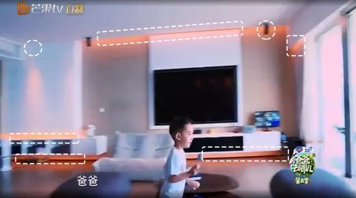 老婆嫌客厅太暗，花2万买的水晶灯简直土爆了！网友：过时了！