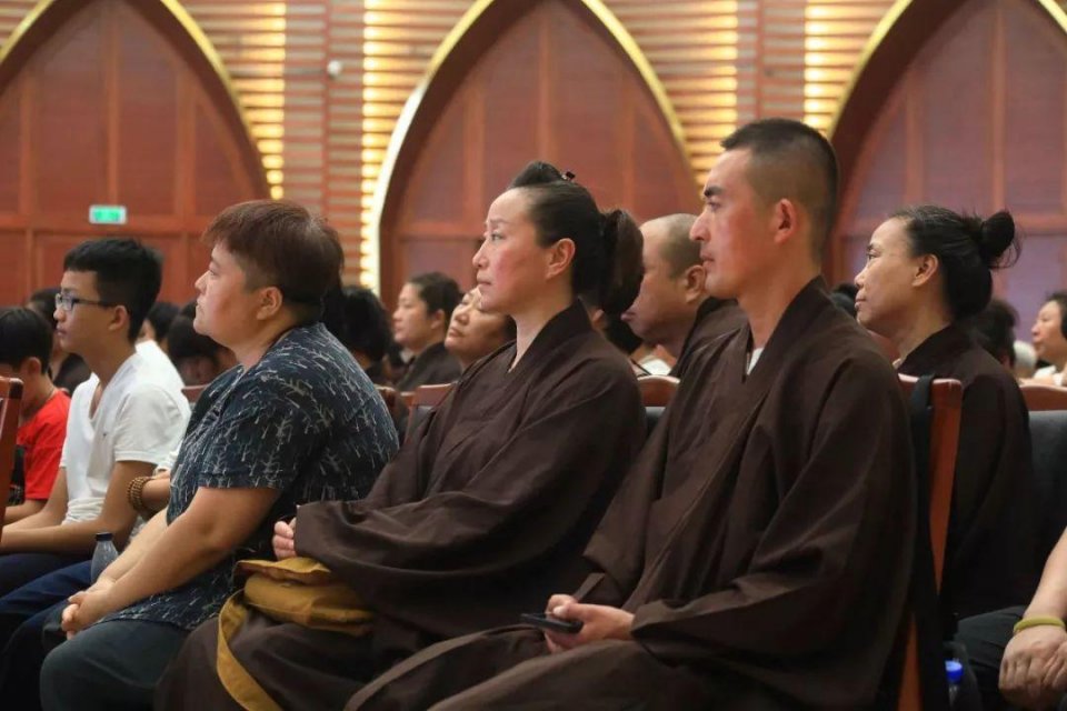 杭州灵隐寺和尚法会,灵隐寺方丈光泉大和尚学佛方法