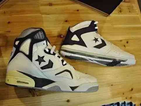 扒篮球鞋,灌篮高手三井寿耐克篮球鞋