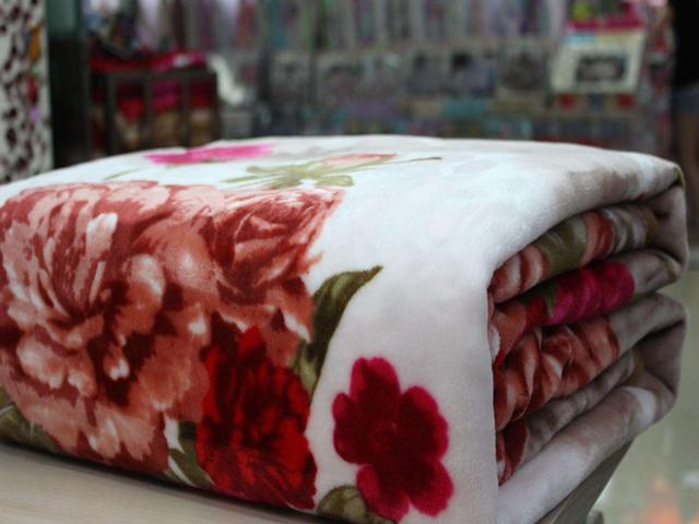 被子盖久了有股臭味什么原因,被子盖久了有异味教你一招除异味