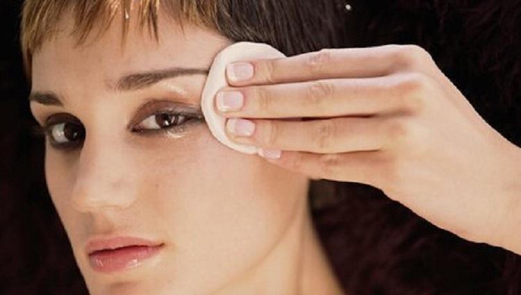 卸妆水和卸妆湿巾哪个性价比最高,卸妆水性价比高的排行