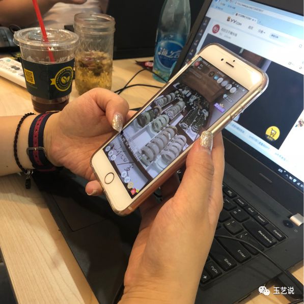 直播上卖玉石是真的吗,直播卖玉石的便宜是真的吗