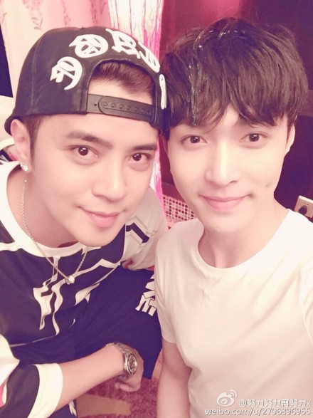 张艺兴给罗志祥庆生表情图,张艺兴加油表情包