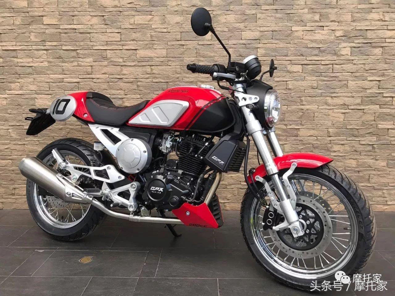 换换口味，看看泰国的时尚复古小街车GPXLegendGentleman200