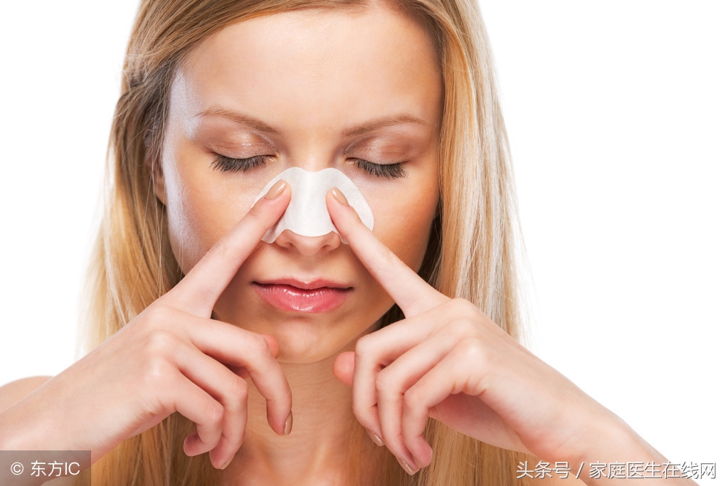 鼻子挤出白色物体是什么样,鼻子两边挤出来的白色东西怎么治