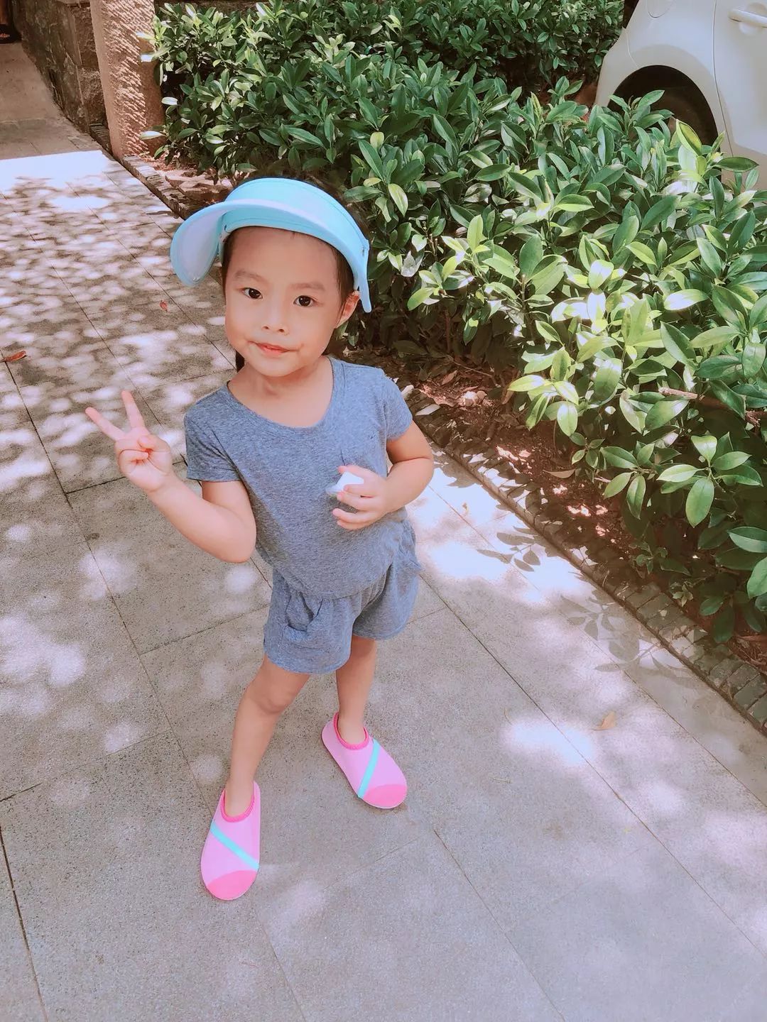 蔡少芬同款小白鞋,蔡少芬生活真美好同款乐福鞋