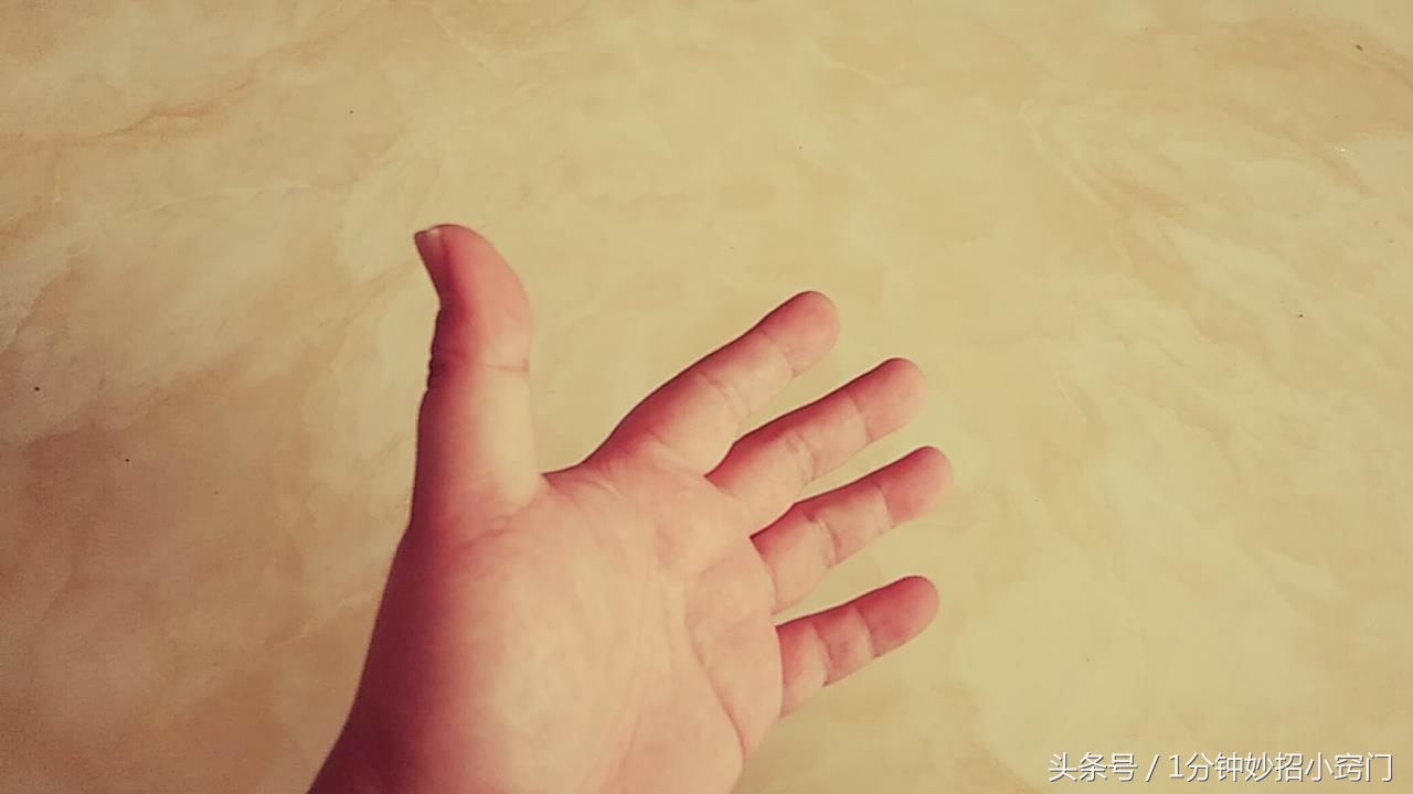 让502胶水粘住用什么办法,502胶水沾到固体上怎么去除小妙招