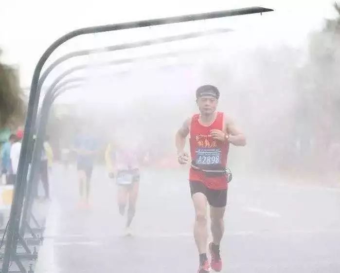 跑步灰指甲怎么消除,跑步黑指甲是什么原因