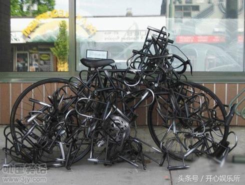 闺蜜让我在她脖子上弄个草莓，气气她男友