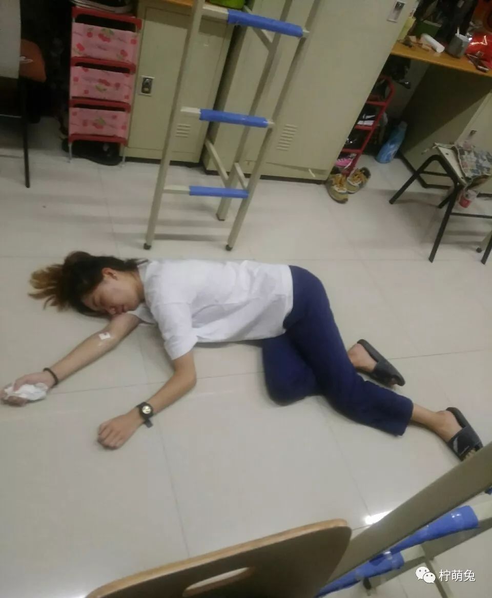 网友晒室友搞笑段子,室友糗事