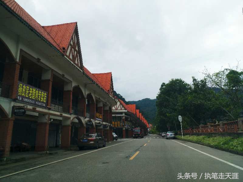 曾经成都人首选的度假小镇大邑花水湾，现在怎么样了？