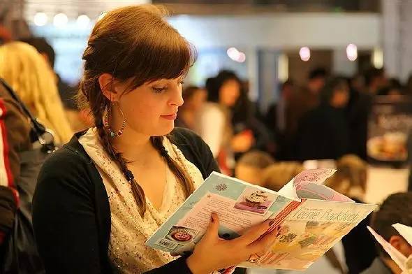 今日荐读为人之道值得收藏学习,德国人爱读书的好习惯