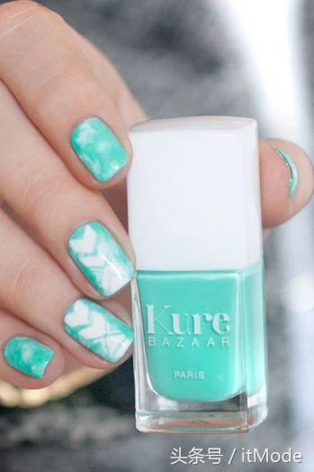 美甲夏天不要甲片推荐什么,短指甲手黑适合夏天的美甲