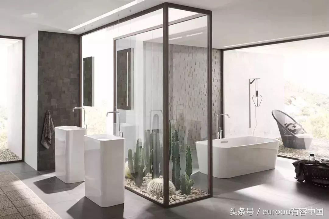 浴室装浴缸还是淋浴好,家里装浴缸实用吗