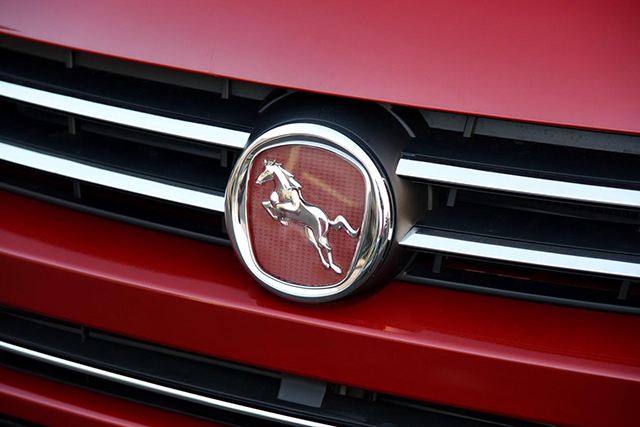 七个车标有马的汽车品牌,所有马标志汽车品牌