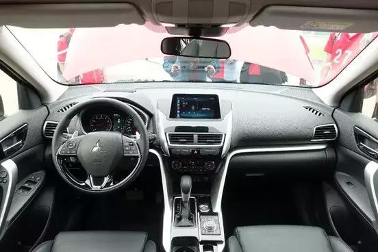 探歌suv和其他suv对比,全新探歌在suv领域大放异彩