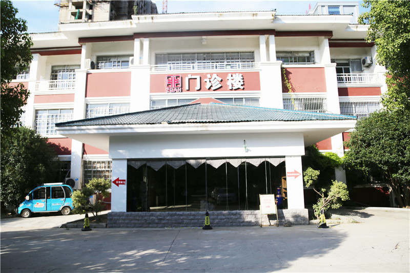 安徽看股骨头坏死哪个医生比较好,阜阳中医骨科哪个医生好