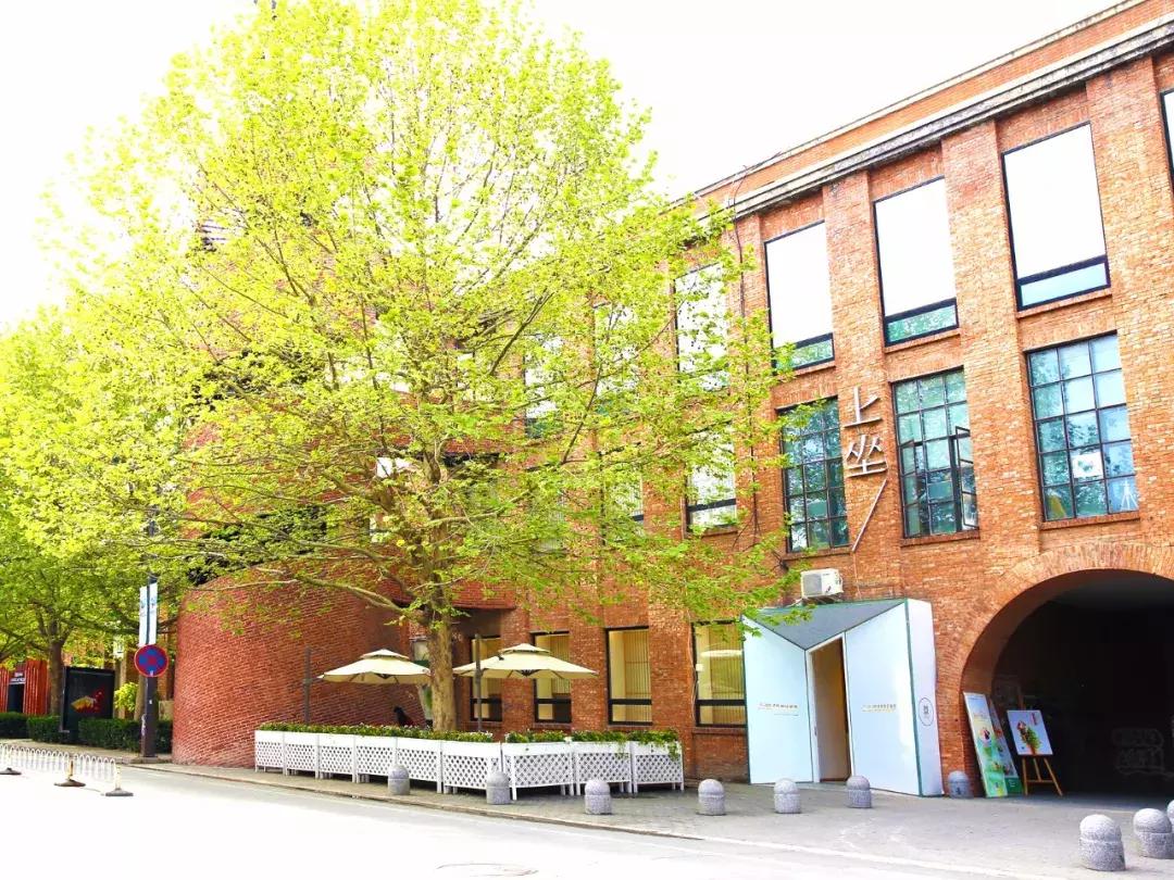 火爆的十款网红奶茶,推荐一款口碑最好的网红奶茶